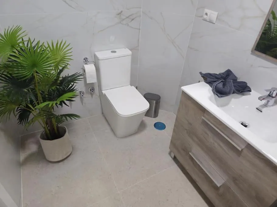Tao City Center Apartment With Fee Wifi And Air Con By Namaste Elite Torremolinos Spain