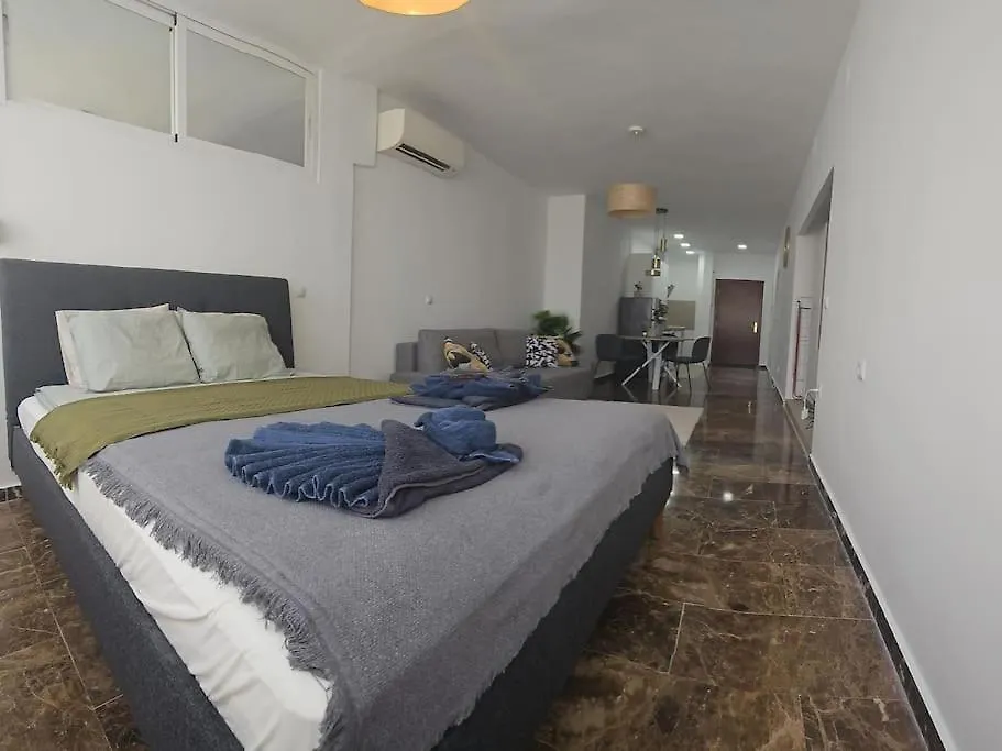 Tao City Center Apartment With Fee Wifi And Air Con By Namaste Elite Torremolinos 0*,